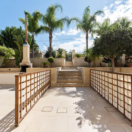 Apartment Flat Near The Sea With Air Conditioning And Patio Reitani