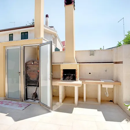 Flat Near The Sea With Air Conditioning And Patio Apartment *