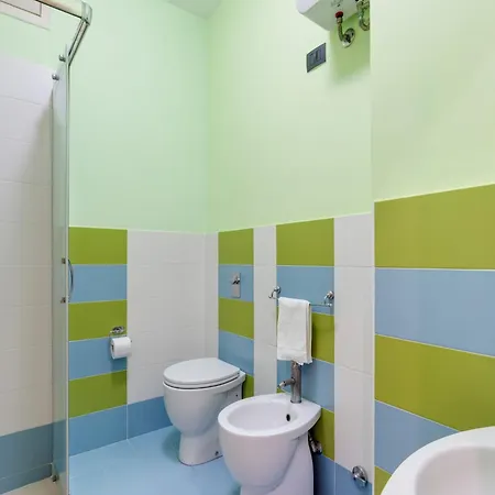 Flat Near The Sea With Air Conditioning And Patio *