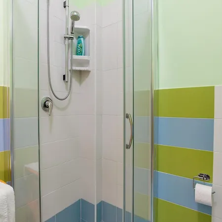 Apartment Flat Near The Sea With Air Conditioning And Patio