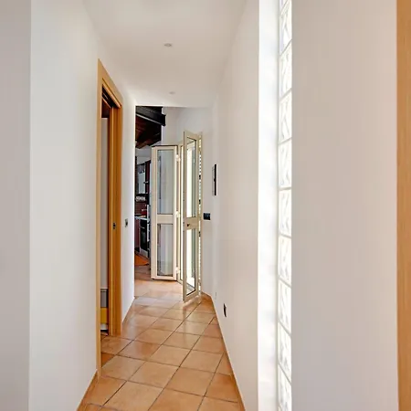 Apartament Flat Near The Sea With Air Conditioning And Patio *