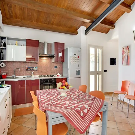 Flat Near The Sea With Air Conditioning And Patio Apartament *