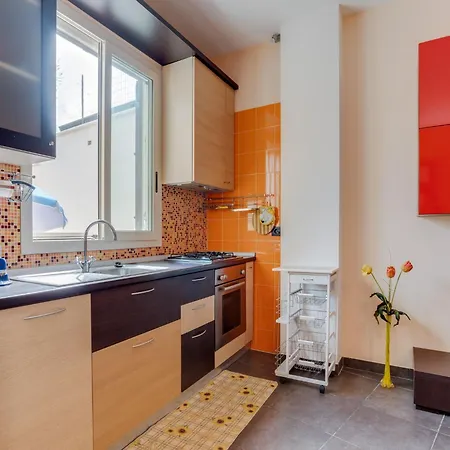 Apartament Flat Near The Sea With Air Conditioning And Patio Reitani