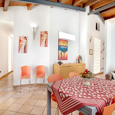Flat Near The Sea With Air Conditioning And Patio * Reitani